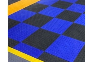 Wearwell's customized colored ErgoDeck Diamond-Plate in the Japanese automotive manufacturing plant.