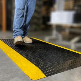 The Benefits of Diamond-Plate Anti-fatigue Matting